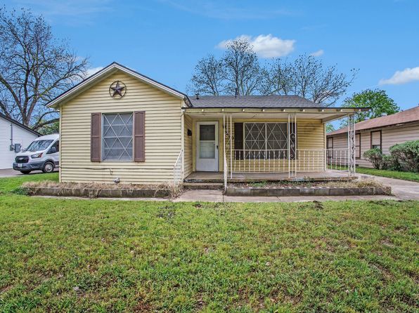 5020 Catalpa St, Haltom City, TX 76117
