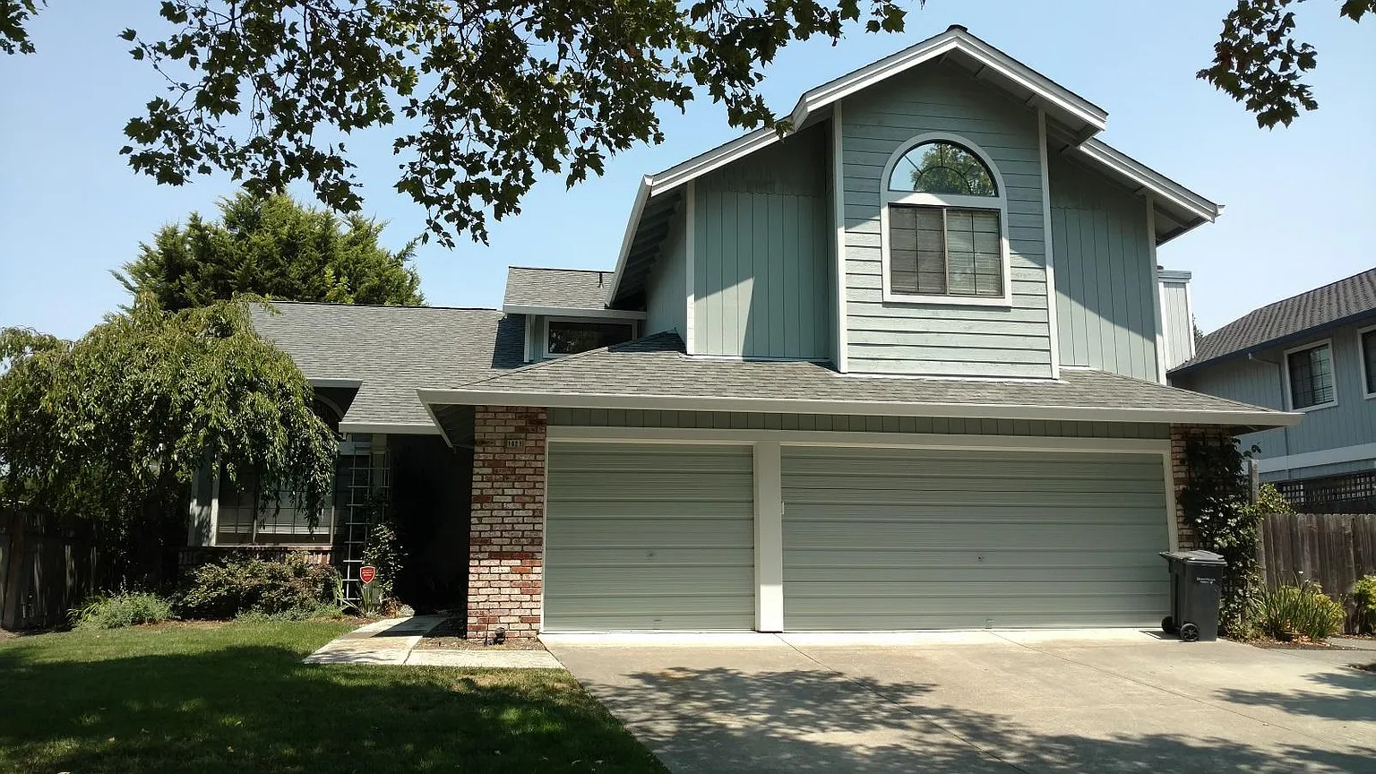 1021 Garfield Dr photo 1