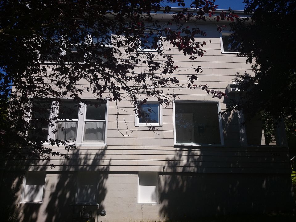 2nd image of 1418 E Spruce St