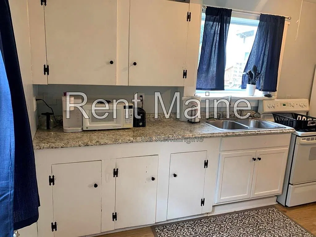 2 bed, 1.0 bath, $1,375 — Photo 3