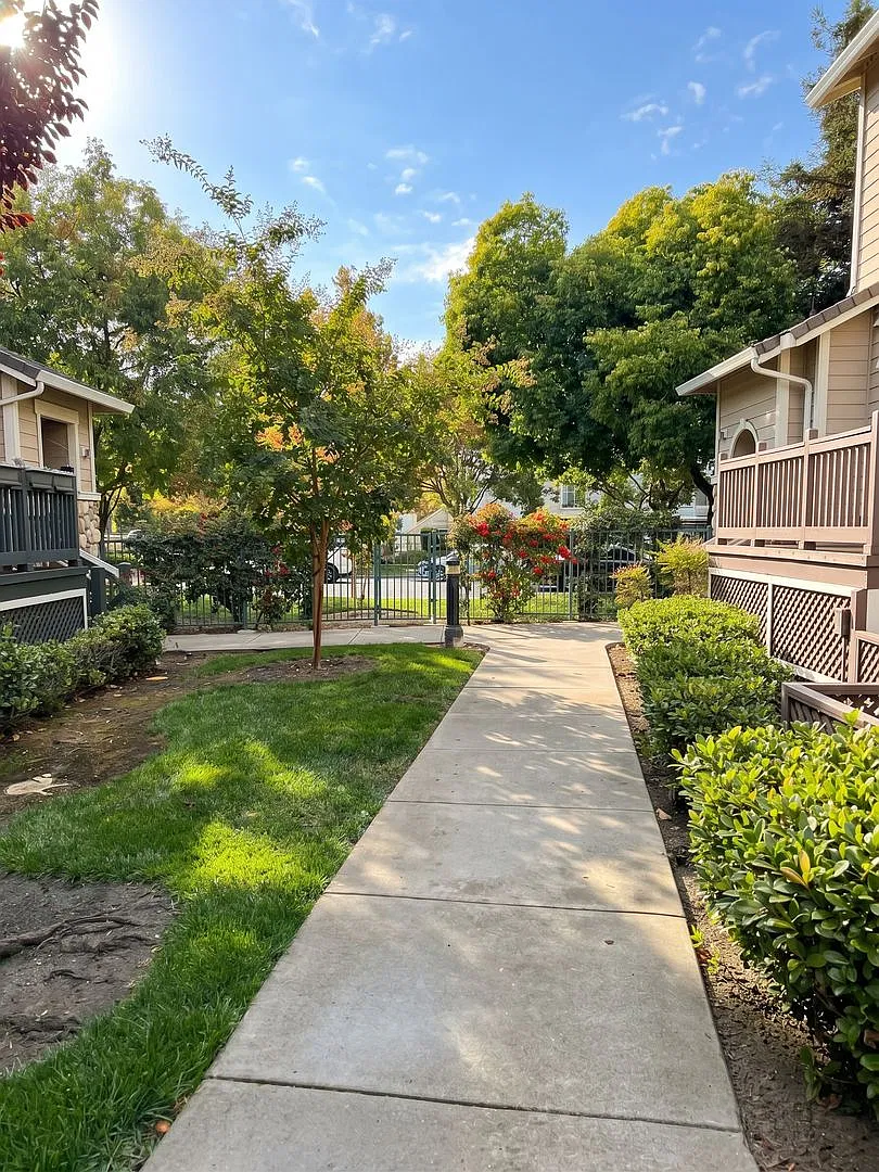 Now Availbale! | $4,350 / Spacious 3br/2.5ba San Jose Home — Photo 2