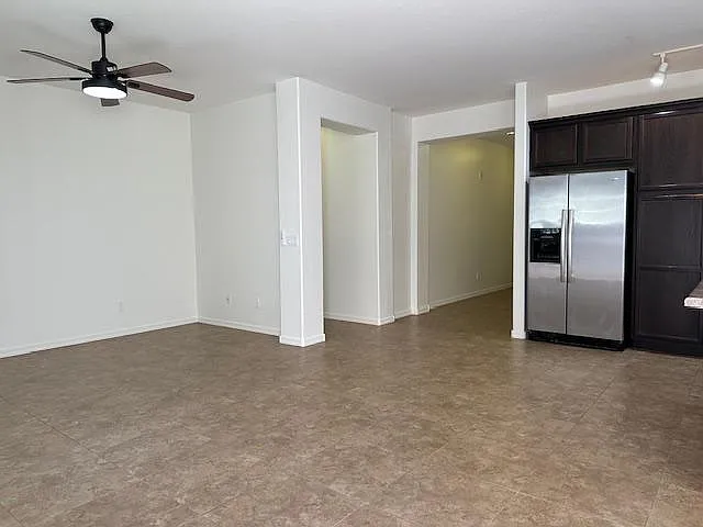 7509 S 27th Pl — Photo 19