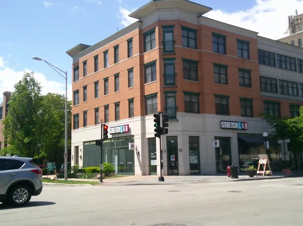 125 N Euclid Ave APT 402, Oak Park, IL 60301