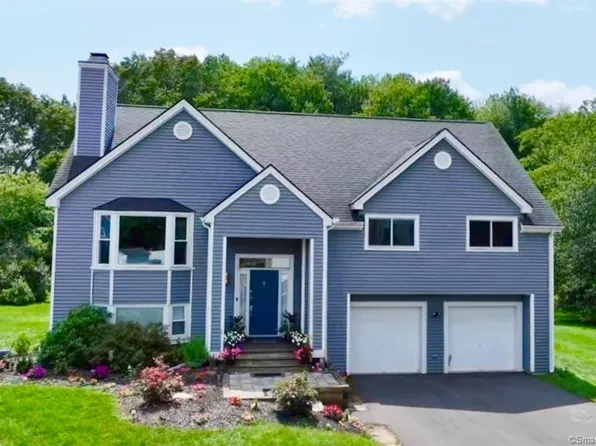 82 Meadowbrook Drive, Manchester, CT 06042