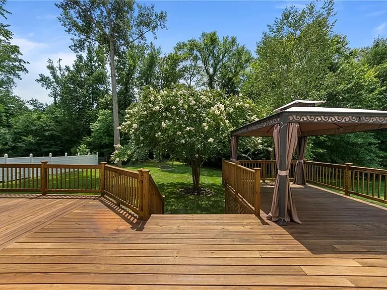 2573 Springhaven Dr — Photo 20