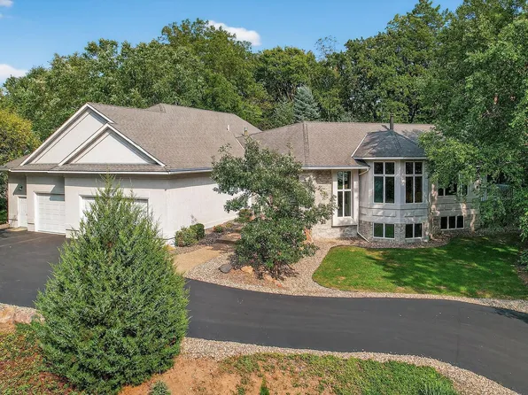 2520 Arbor Ct, Mendota Heights, MN 55120