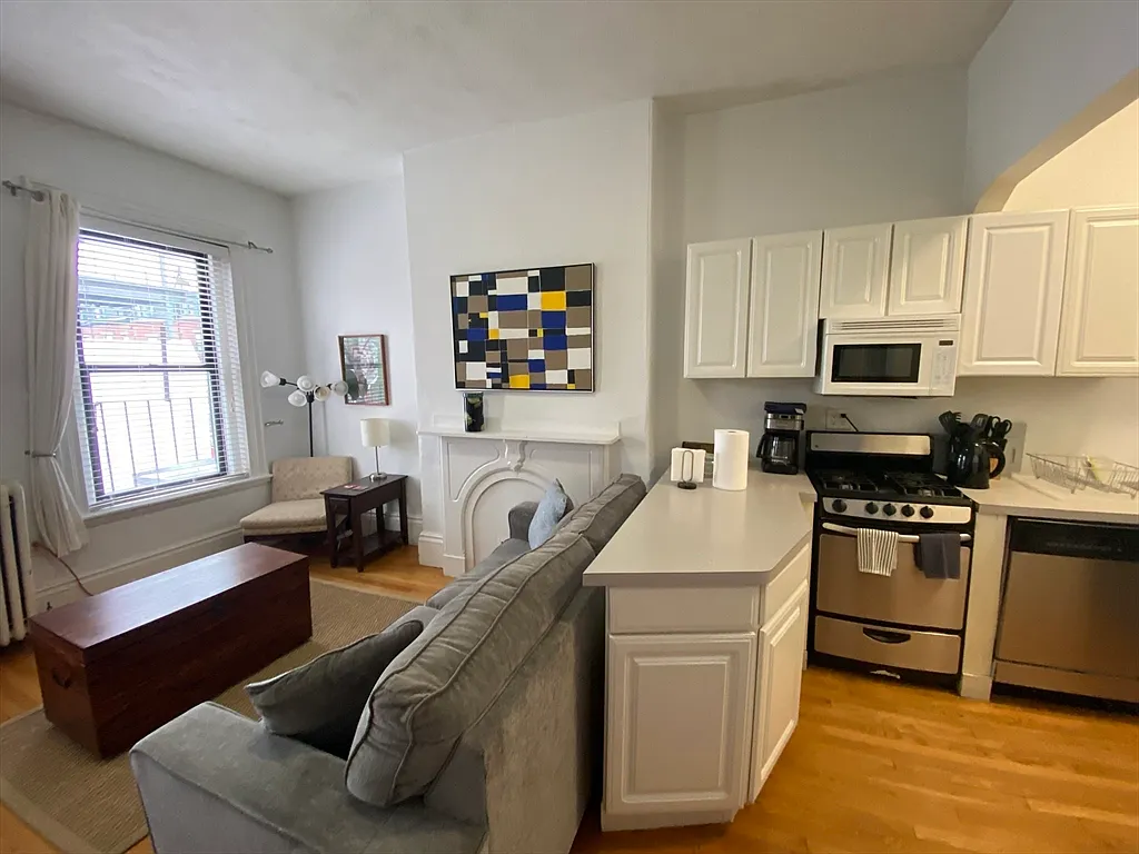 1 bed, 1.0 bath, 500 sqft, $2,795 — Photo 3