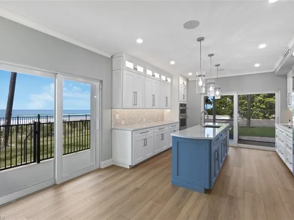 3399 Gulf Shore BLVD N #111, NAPLES, FL 34103