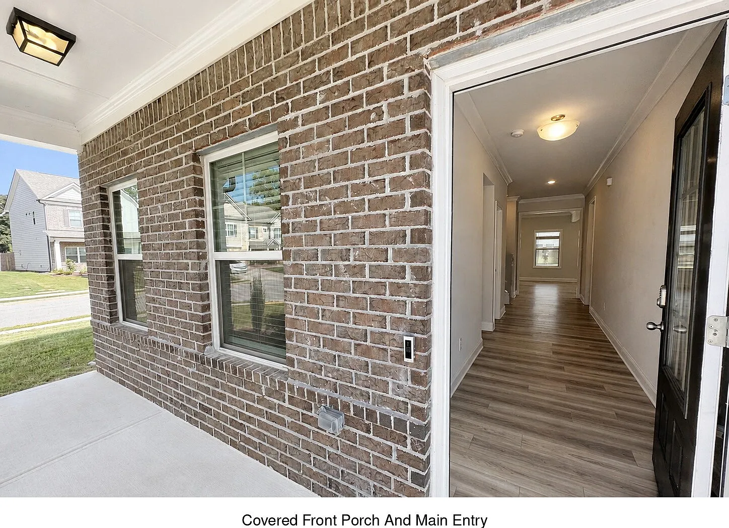 4 bed, 3.0 bath, 2630 sqft, $2,450 — Photo 2