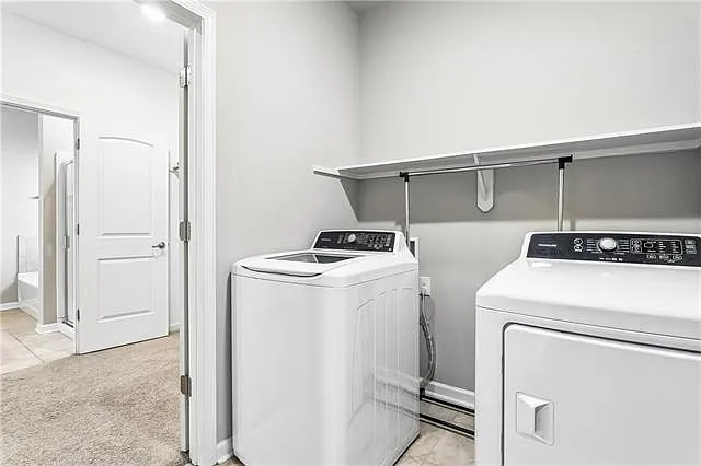 697 Lakeshore Village Dr — Photo 18
