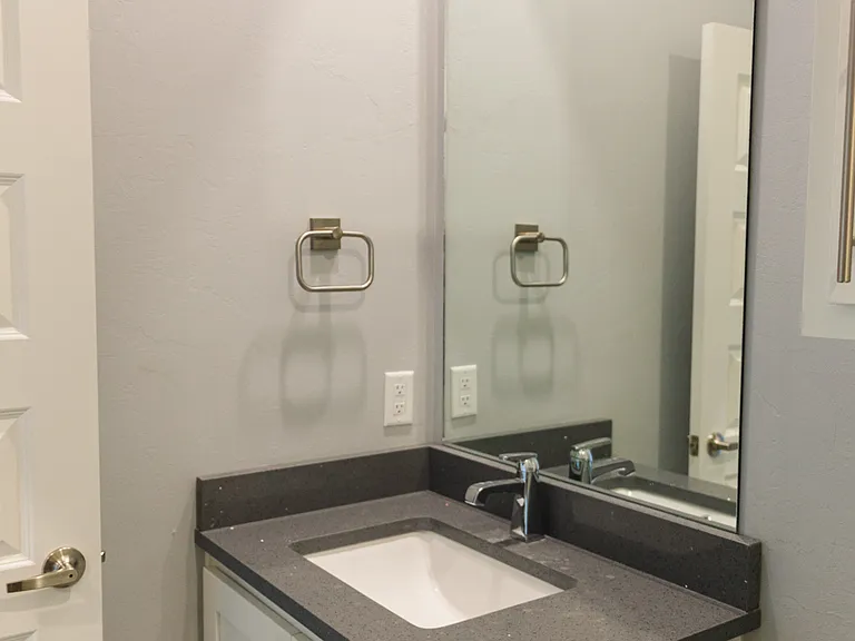 512 Remington Ave — Photo 53