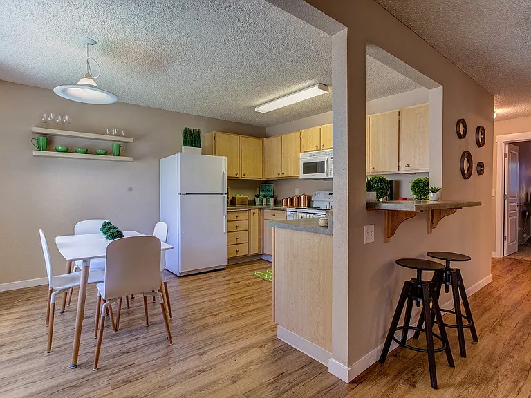 Commons at Timber Creek Apartments — Photo 11