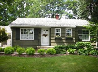 1423 Glenhaven Ave, East Lansing, MI 48823