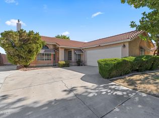 3525 San Jacinto Ave, Rosamond, CA 93560