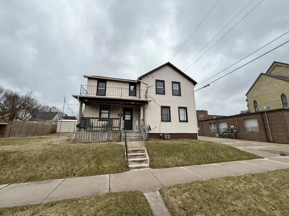 913A S 17th St, Sheboygan, WI 53081