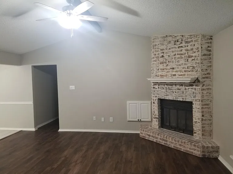 306 Patty Ct — Photo 15