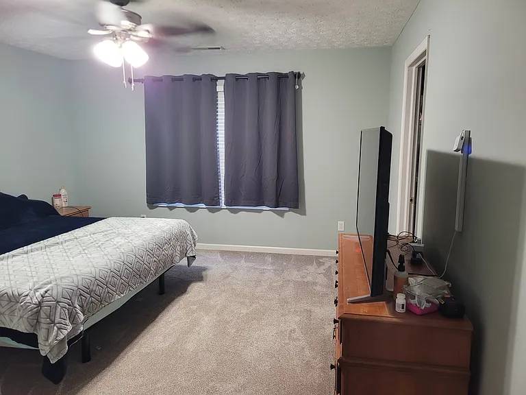 335 Thompson Dr — Photo 14