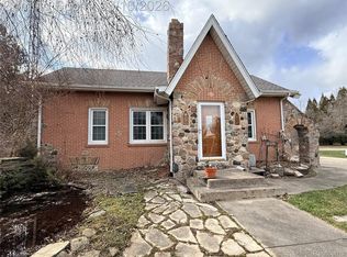 3194 S Vassar Rd, Burton, MI 48519