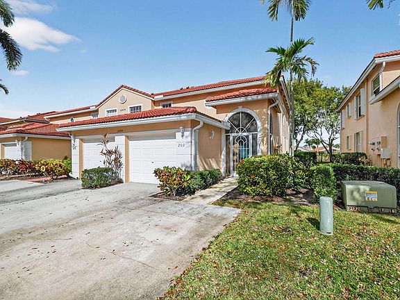 3rd image of 12474 Crystal Pointe Drive #202