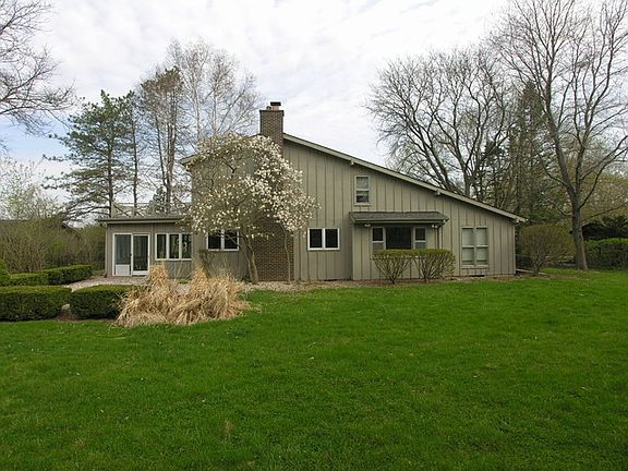 2nd image of 28605 W Harbor Dr