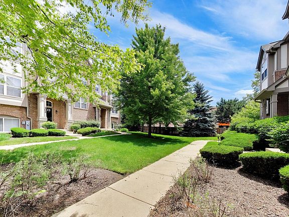 3rd image of 124 Rosehall Dr