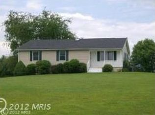 150 Oakland Ter, Charles Town, WV 25414