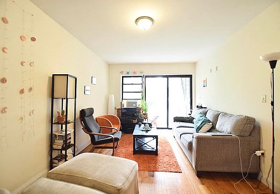 4th image of 319 W 101st St #5/5