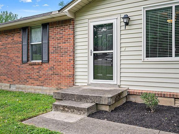 3rd image of 303 Sunrise Cir