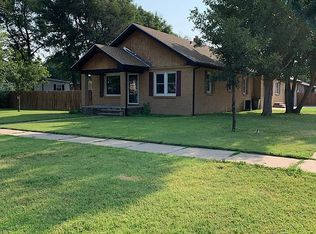 614 S Harrison St, Hugoton, KS 67951