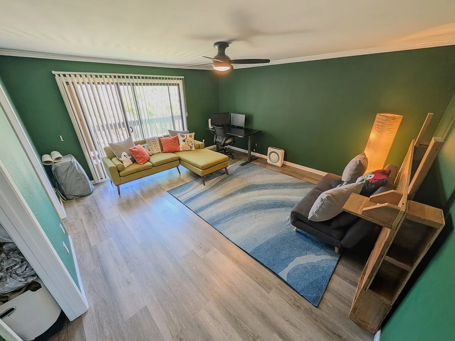 3 bed, 2.5 bath, 1568 sqft, $1,800 — Photo 1
