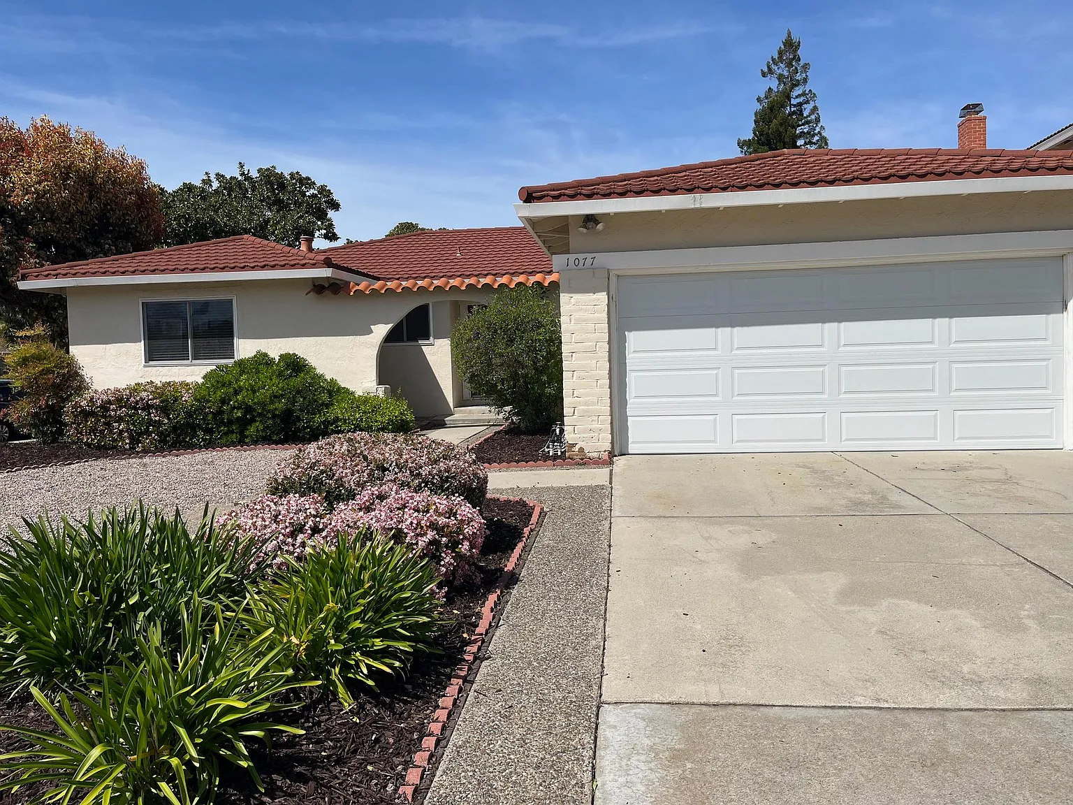 3 bed, 1685 sqft, $5,000 — Photo 1
