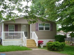 31 Penn Dr, West Grove, PA 19390
