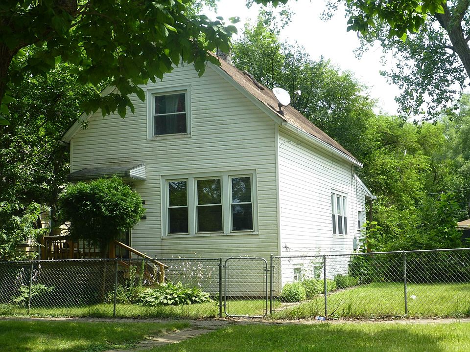 2nd image of 13303 S Calumet Ave