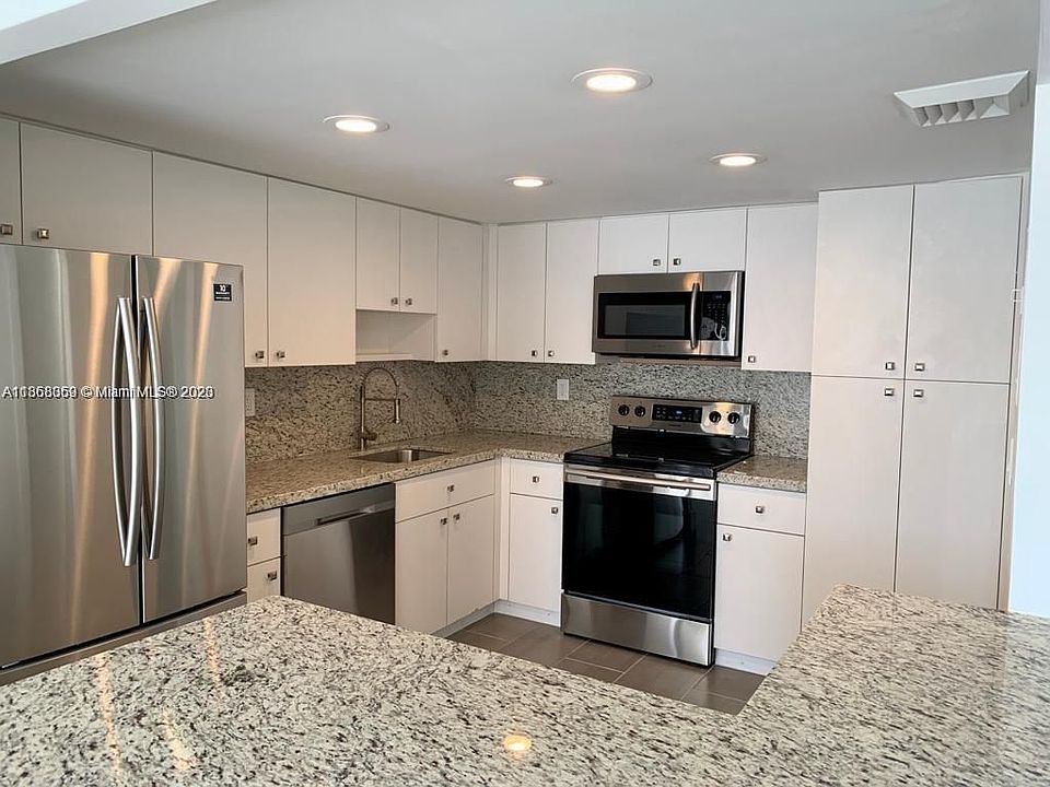 1st image of 18031 Biscayne Blvd APT 203
