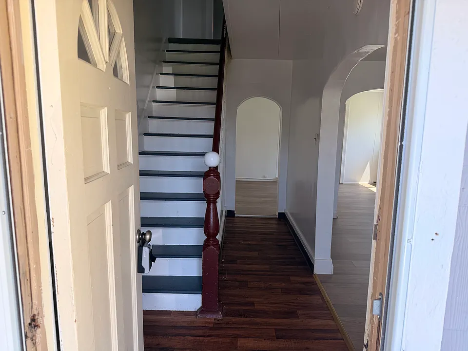 14-16 Gidding St #2