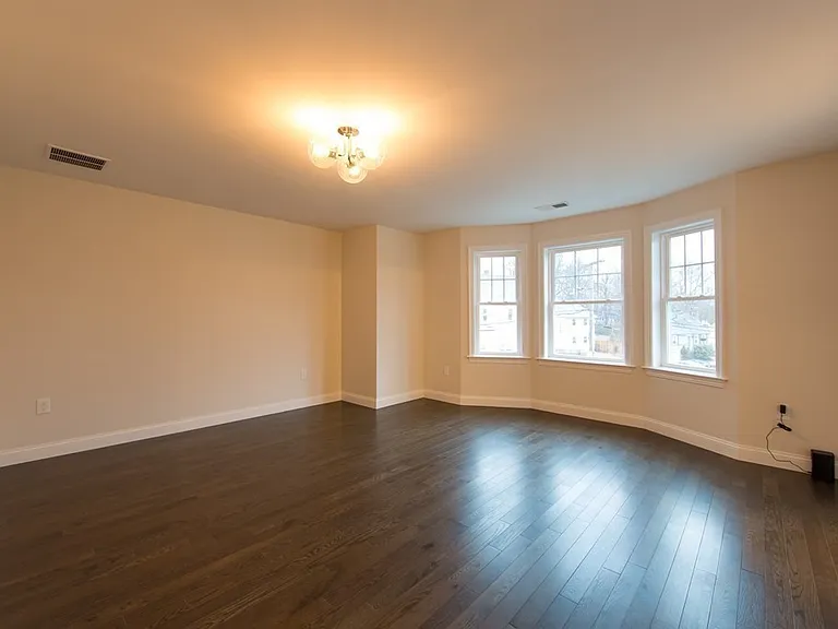 101 Oakdale Ave #1 — Photo 9