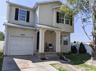 2037 N 2095 W, Clinton, UT 84015