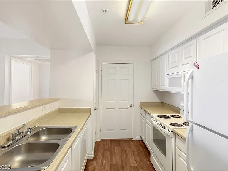 6955 N Durango Dr #3025 — Photo 9
