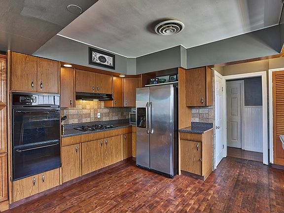 3rd image of 1803 E Lincoln Ave