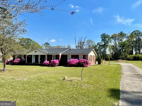 106 Dunbar Cir, Sylvester, GA 31791