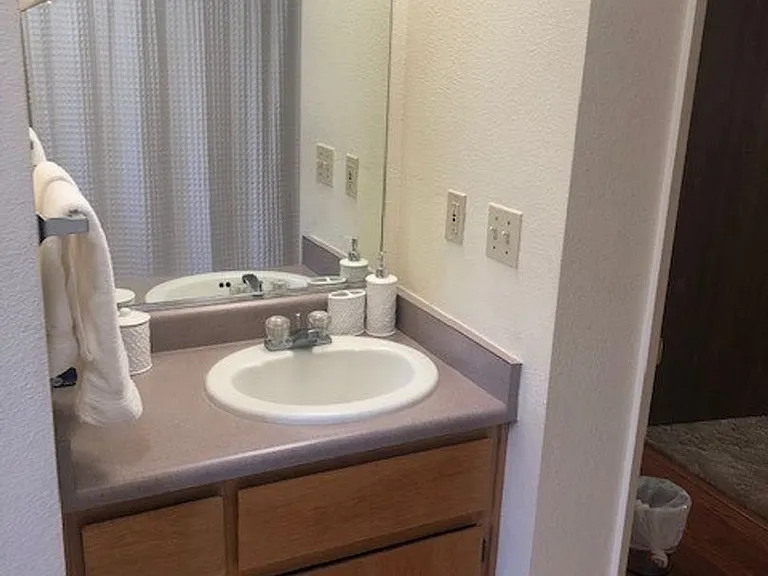 Legacy Townhome — Photo 17
