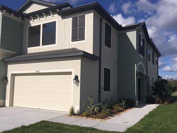 Located on 0086 in Creekwood Townhomes in Bradenton, FL