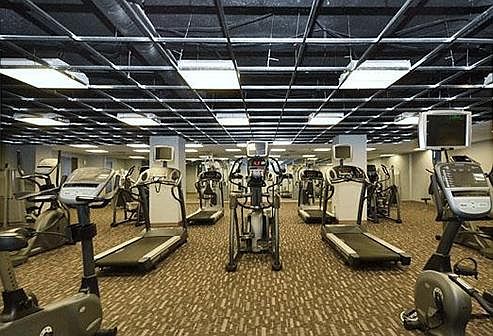 2000 sf. Fitness Center Open 24/7