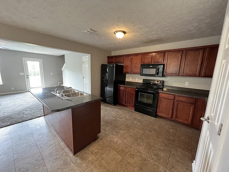4854 Laura Jeanne Blvd — Photo 4