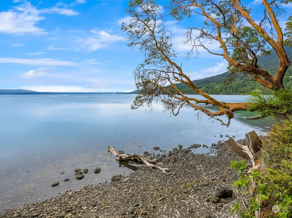 530 Wawa Point Road, Brinnon, WA 98320