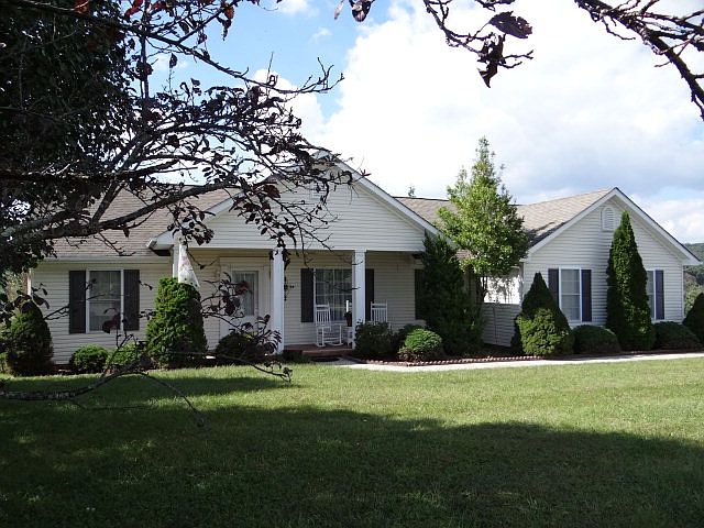 2nd image of 18110 Breckenridge Ct