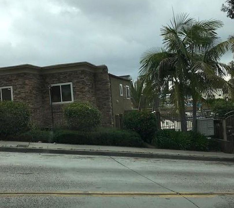 1st image of 4230 52nd St Unit 10