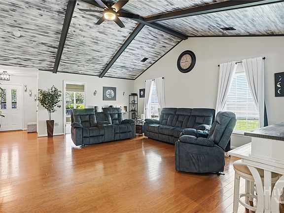 5th image of 45 Glenwood Court