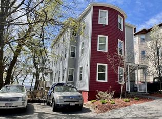 53 Merrifield St, Worcester, MA 01605