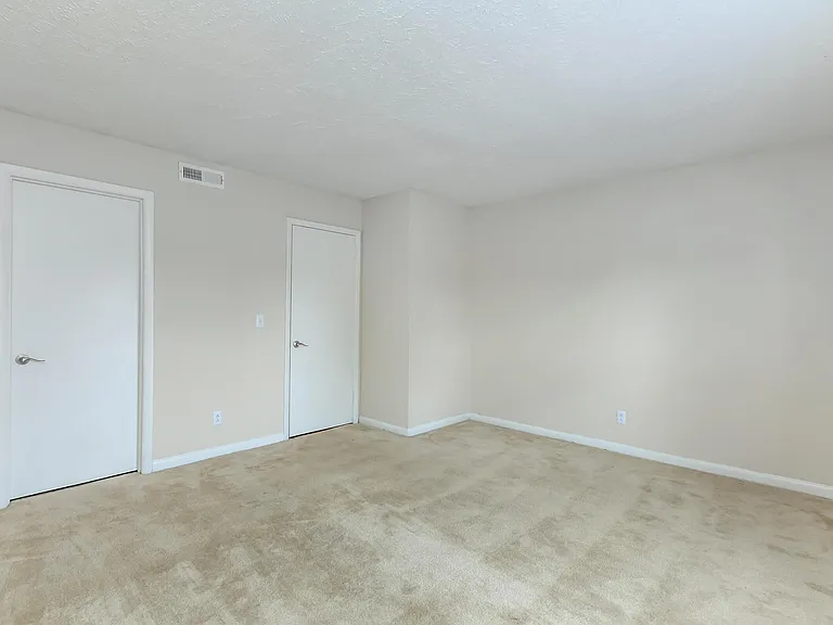 Chase Cove Apartments — Photo 130